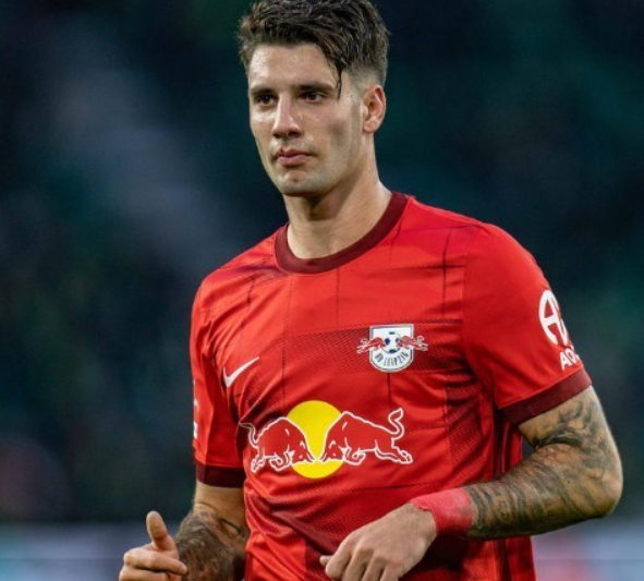 索博斯洛伊与AC米兰：两度错失的转会纠葛