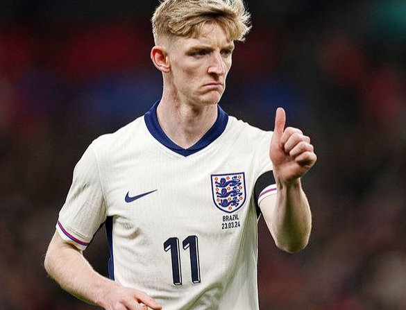 纽卡戈登：赛季蜕变，坚守自我认知